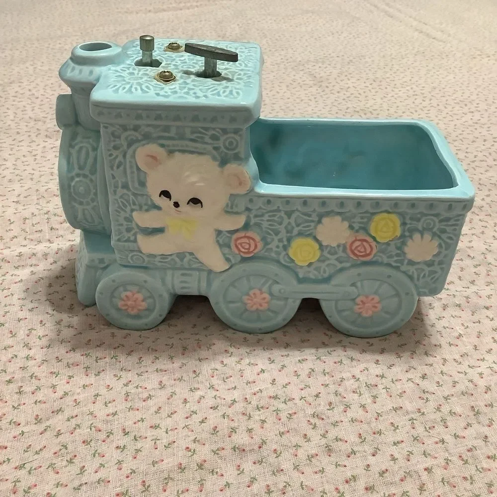 Pastel Blue Kidcore Kitsch Crybaby 1950s Retro Bear Train Music Box Planter‎